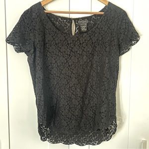 Aritzia Talula lace blouse